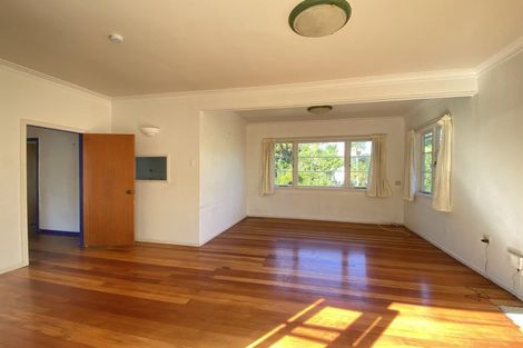 Photo of property in 27 Edmonton Road, Henderson, Auckland, 0612