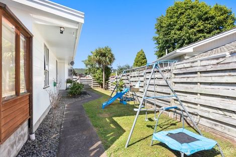 Photo of property in 29 Brightwater Crescent, Totara Park, Upper Hutt, 5018