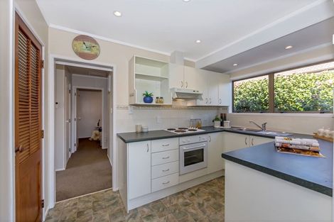 Photo of property in 2/36 Shanaway Rise, Hillcrest, Auckland, 0627