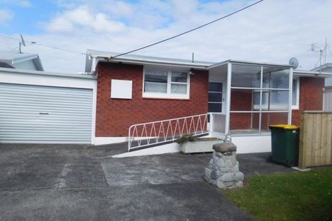 Photo of property in 1/67 Young Street, New Plymouth, 4310