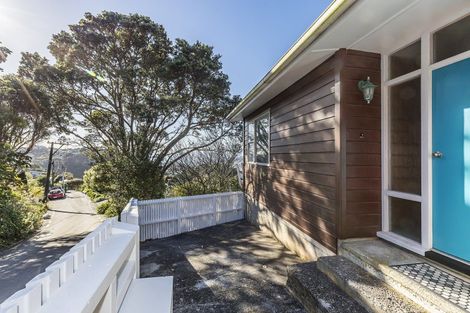 Photo of property in 50a Mount Pleasant Road, Aro Valley, Wellington, 6012