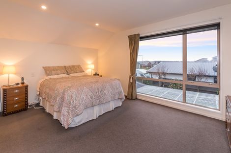 Photo of property in 32 Date Crescent, Aidanfield, Christchurch, 8025