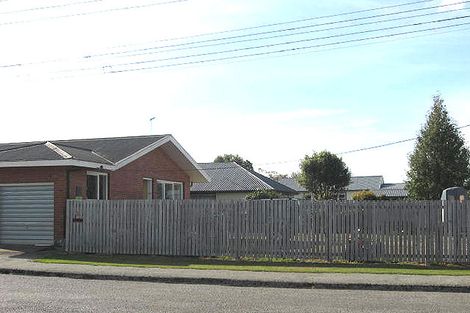 Photo of property in 8 Manse Street, Waimate, 7924