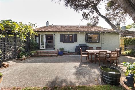 Photo of property in 10 Milverton Avenue, Hokowhitu, Palmerston North, 4410
