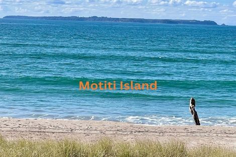 Photo of property in 160 Karewa Parade, Papamoa Beach, Papamoa, 3118