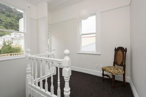 Photo of property in 132 Tinakori Road, Thorndon, Wellington, 6011