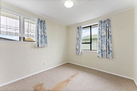 Photo of property in 8 Tudor Road, Pahiatua, 4910