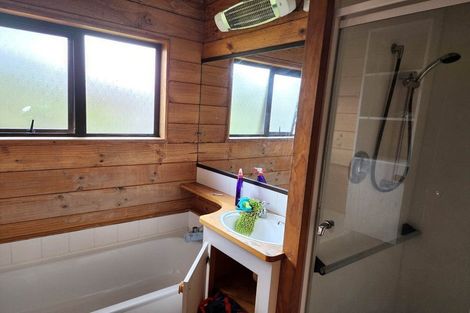 Photo of property in 1/21 Ranfurly Street, Trentham, Upper Hutt, 5018