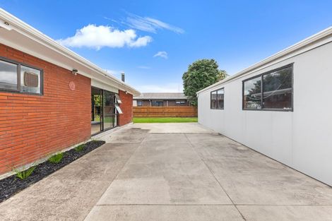 Photo of property in 61 College Road, Edgecumbe, 3120