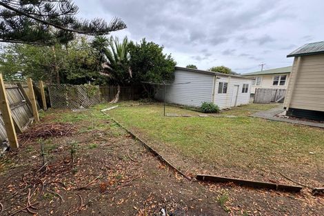 Photo of property in 12 Friedlanders Road, Manurewa, Auckland, 2102