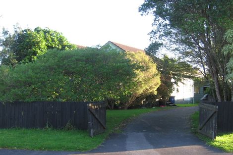 Photo of property in 27 Redlands Grove, Swanson, Auckland, 0612