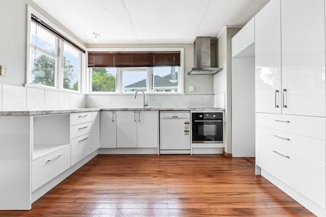 Photo of property in 14 Yeats Crescent, Fairfield, Hamilton, 3214