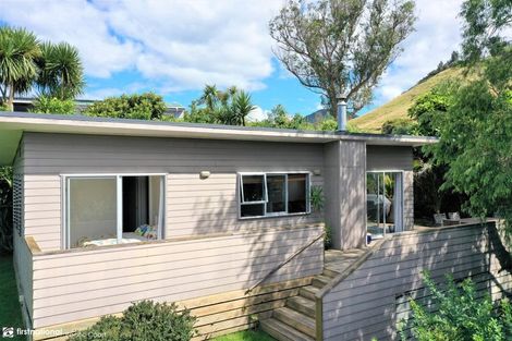 Photo of property in 52 Mako Avenue, Whiritoa, Whangamata, 3691