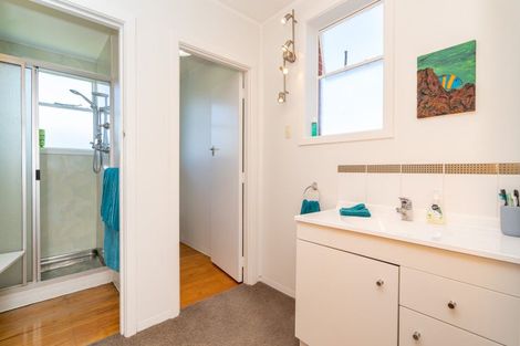 Photo of property in 18 Pioneer Crescent, Helensburgh, Dunedin, 9010