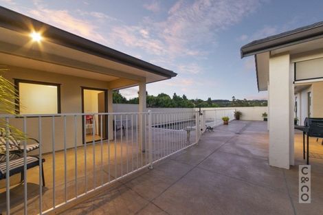 Photo of property in 165 Oraha Road, Kumeu, 0892