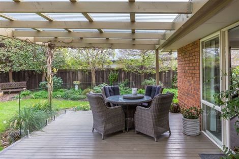 Photo of property in 2 Hawkins Place, Rangiora, 7400