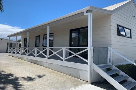 Photo of property in 8 Janese Place, Weymouth, Auckland, 2103