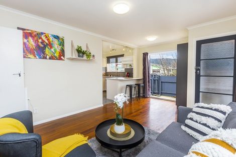 Photo of property in 3/29 Hillside Drive, Maoribank, Upper Hutt, 5018