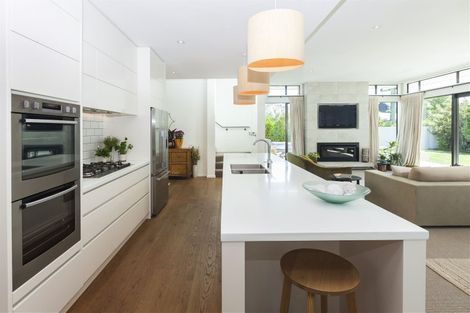 Photo of property in 93 Mays Road, St Albans, Christchurch, 8052