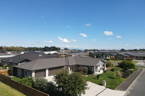 Photo of property in 2 Henry Bell Close, Leamington, Cambridge, 3432