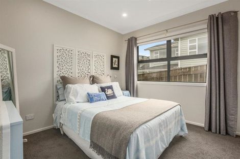 Photo of property in 12 Canary Way, Whitby, Porirua, 5024