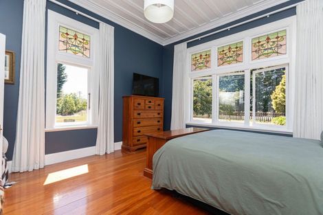 Photo of property in 2 Aerodrome Road, Dannevirke, 4972