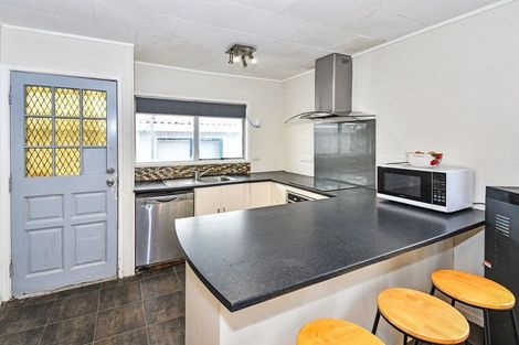 Photo of property in 37 Secretariat Place, Randwick Park, Auckland, 2105