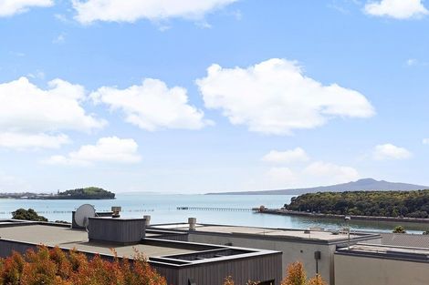 Photo of property in 9 Paritai Drive, Orakei, Auckland, 1071