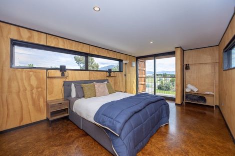 Photo of property in 29 Newcastle Road, Hawea Flat, Wanaka, 9382