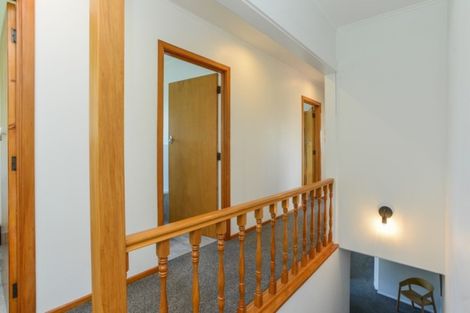 Photo of property in 11 Busby Hill, Havelock North, 4130