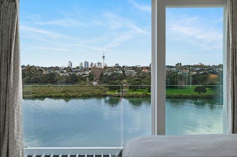 Photo of property in 1 Bangor Street, Point Chevalier, Auckland, 1022