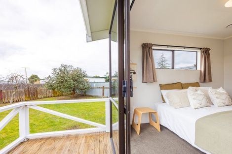 Photo of property in 6 Woburn Street, Waipukurau, 4200