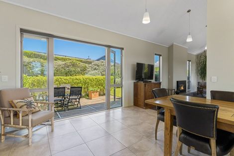 Photo of property in 40 Glenlochy Rise, Acacia Bay, Taupo, 3385