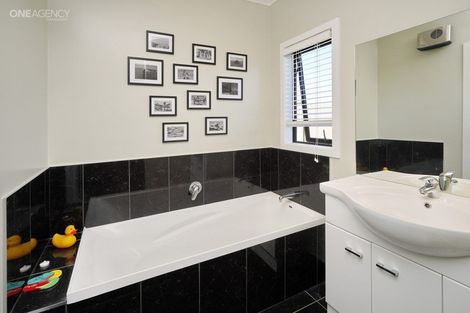 Photo of property in 24 Aroha Street, Pegasus, 7612