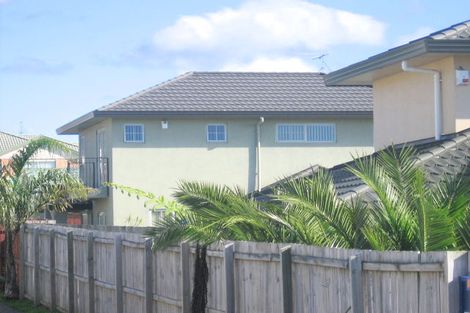 Photo of property in 38 Roy Maloney Drive, Henderson, Auckland, 0612