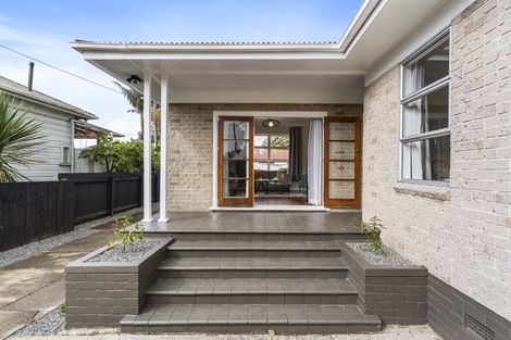 Photo of property in 44 Hutton Street, Otahuhu, Auckland, 1062