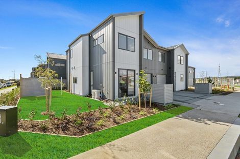 Photo of property in 36 Viridian Avenue, Rosehill, Papakura, 2113