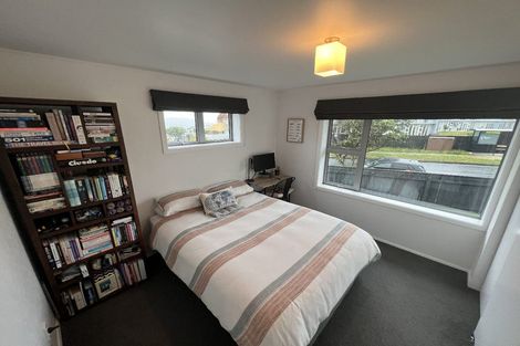 Photo of property in 24 Kaikoura Street, Maupuia, Wellington, 6022