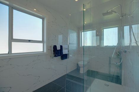 Photo of property in 98 The Esplanade, Westshore, Napier, 4110