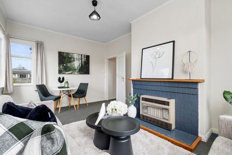 Photo of property in 76 Williams Street, Cambridge, 3434