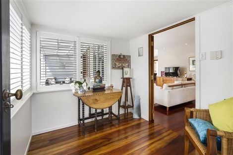 Photo of property in 18 Marie Avenue, Red Beach, 0932