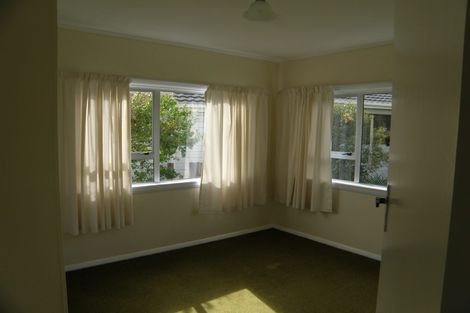 Photo of property in 16 Dale Road, Raumati South, Paraparaumu, 5032