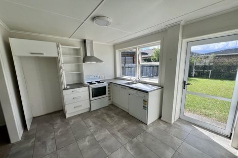 Photo of property in 39 Alice Avenue, Orewa, 0931