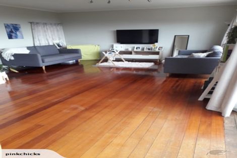 Photo of property in 115 Glengarry Road, Glen Eden, Auckland, 0602