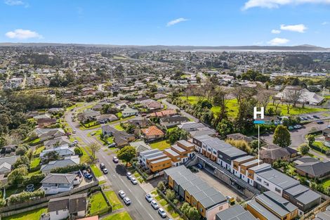 Photo of property in Rf202b, 19/18 Hewlett Road, Massey, Auckland, 0614