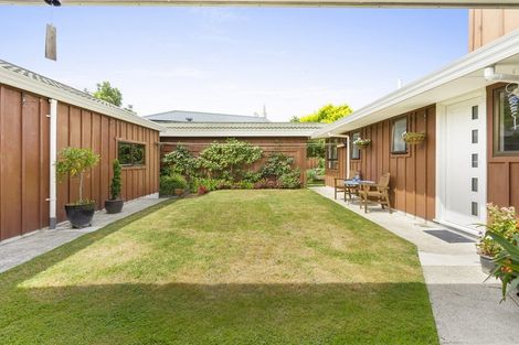 Photo of property in 2 Byron Street, Leamington, Cambridge, 3432