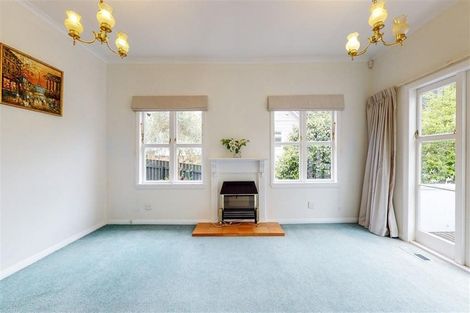 Photo of property in 6 Station Road, Khandallah, Wellington, 6035