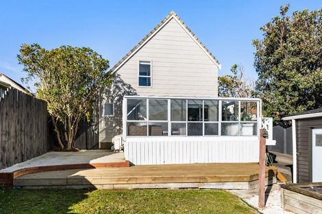 Photo of property in 6 Bayou Lane, Churton Park, Wellington, 6037