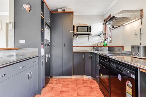 Photo of property in 404 Kahikatea Drive, Dinsdale, Hamilton, 3204