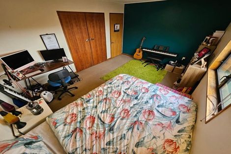 Photo of property in 10 Swadel Way, Karori, Wellington, 6012